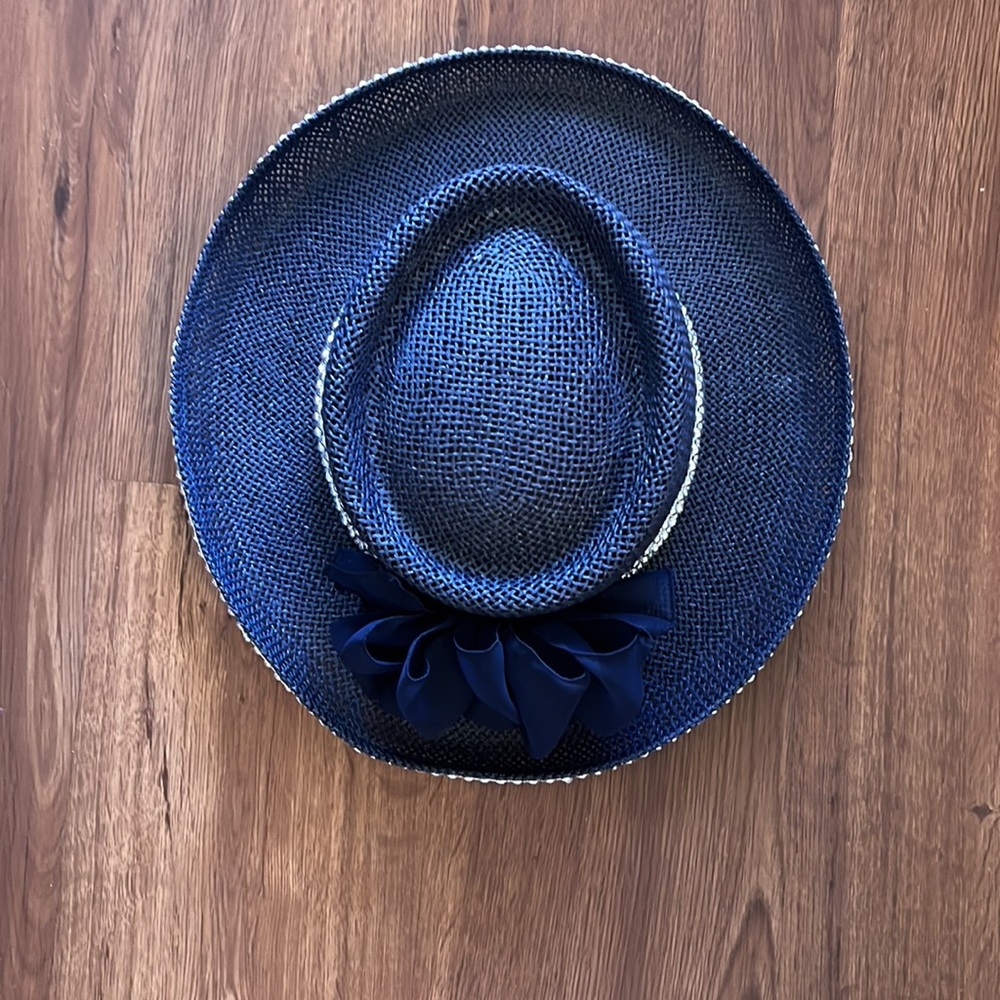 Navy blue hat. #741 - Picture 2 of 4